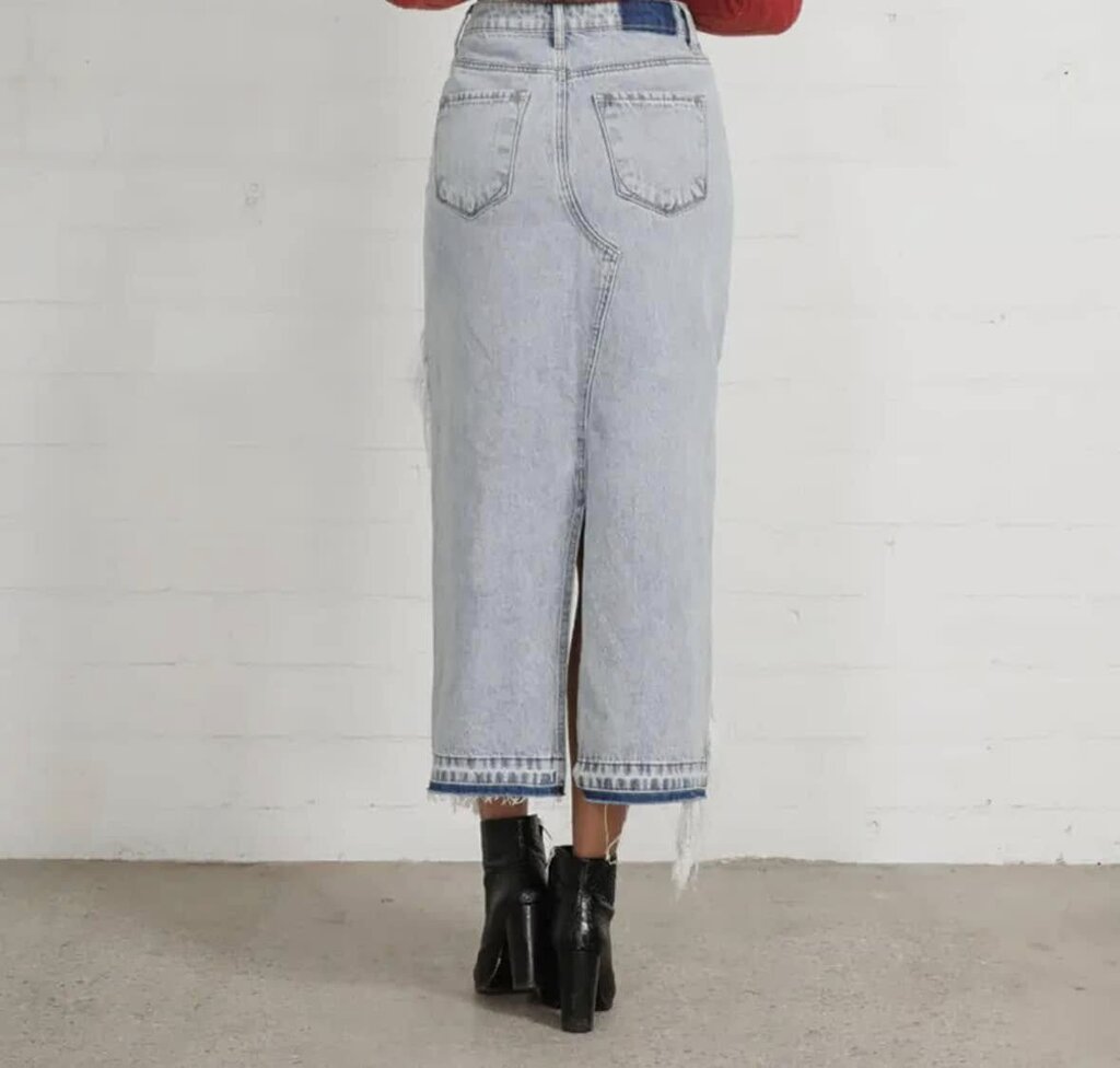 Medium Denim skirt