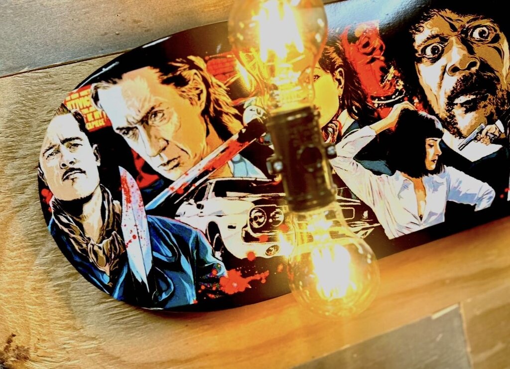 Tarantino Skateboard Lamp