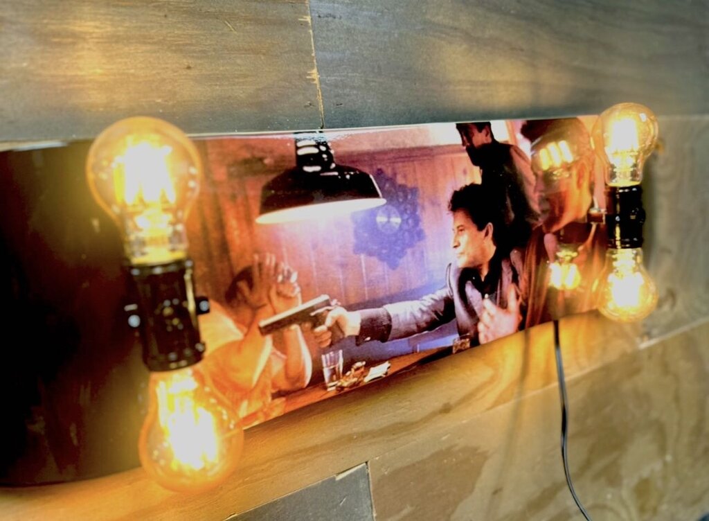 Goodfellas Skateboard Lamp