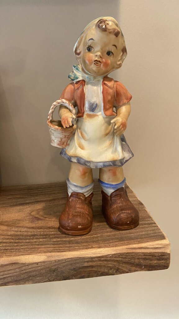 10" Vintage Hummel Figurine - Girl w/basket