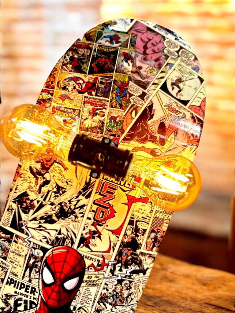 Spiderman Skateboard Lamp