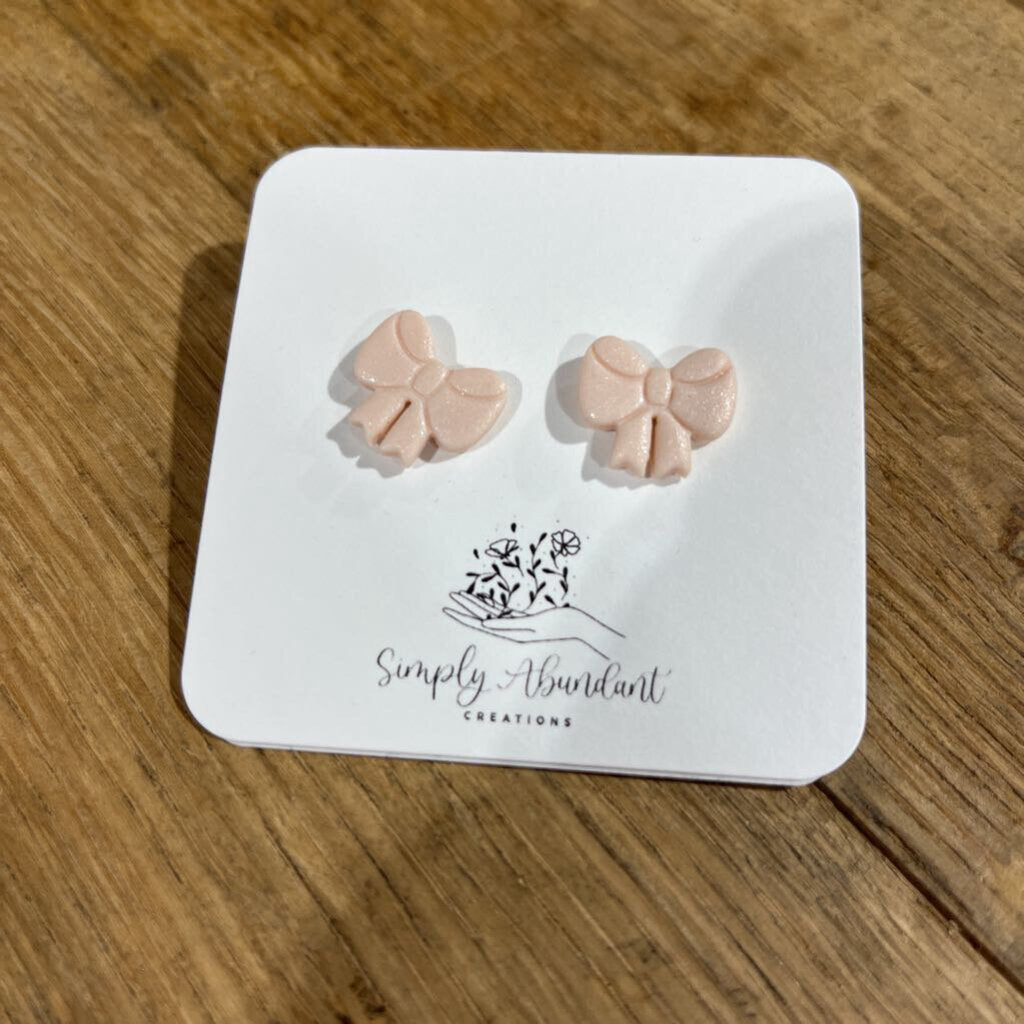 Small Bow Stud