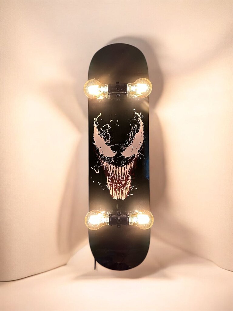 Venom Skateboard Lamp
