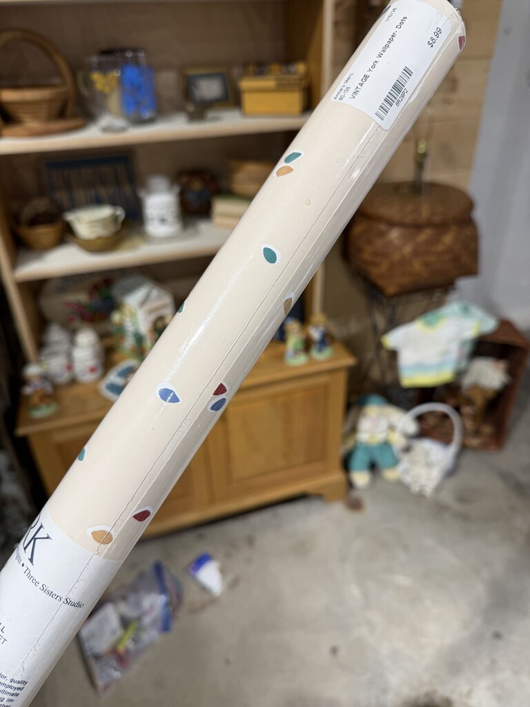 York Wallpaper- Dots