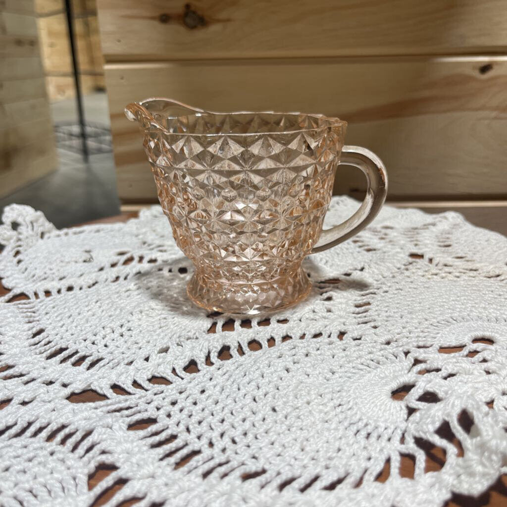 Pink dep creamer