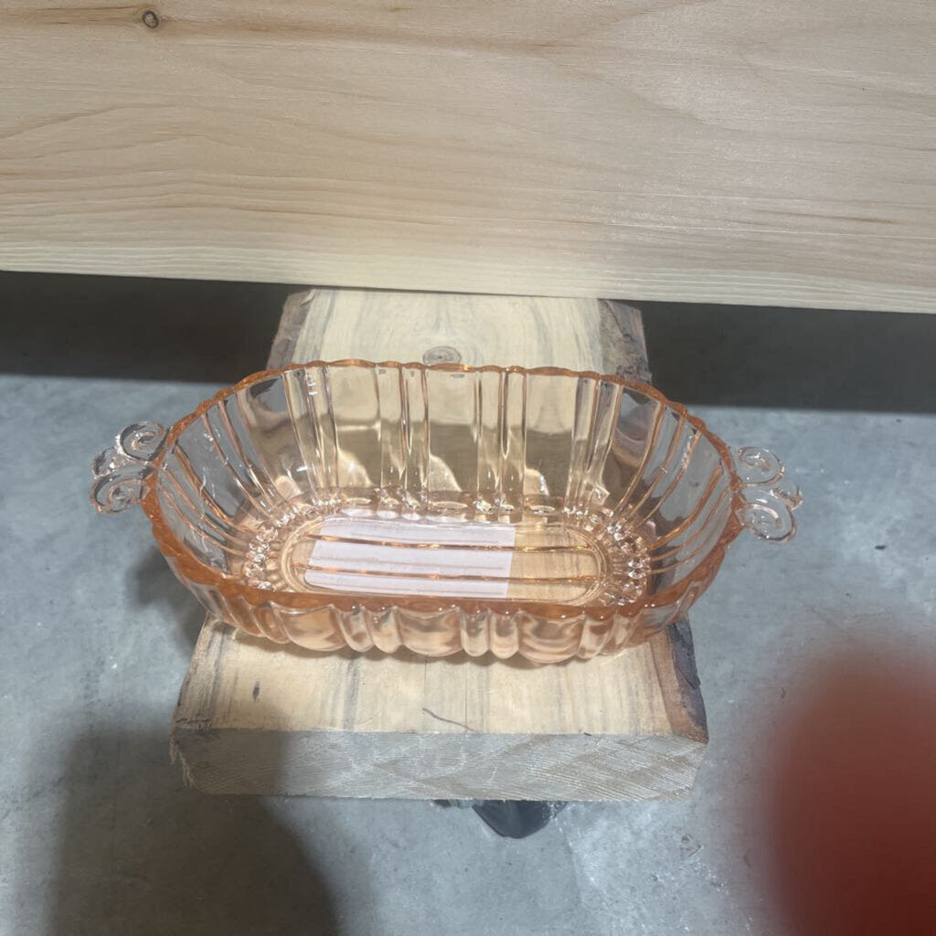 Pink dep small dish