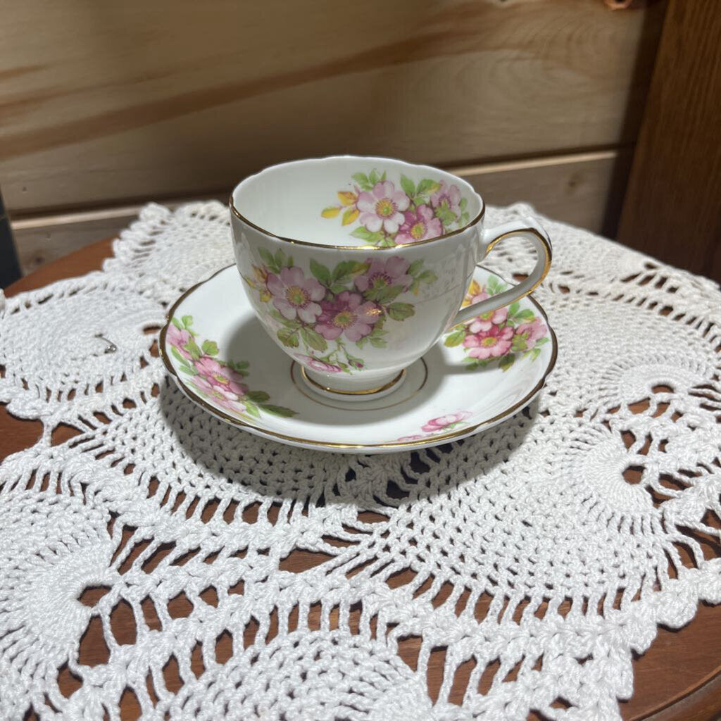 Cup/Saucer Pink&White