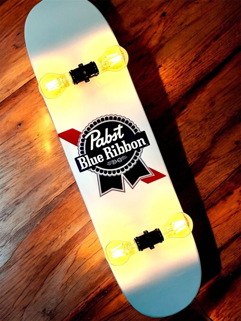 Skateboard Lamp - PBR
