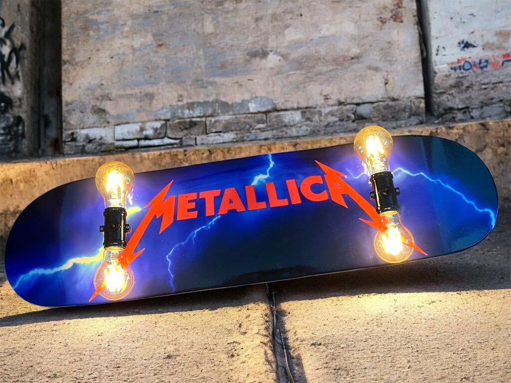 Skateboard Lamp - Metallica