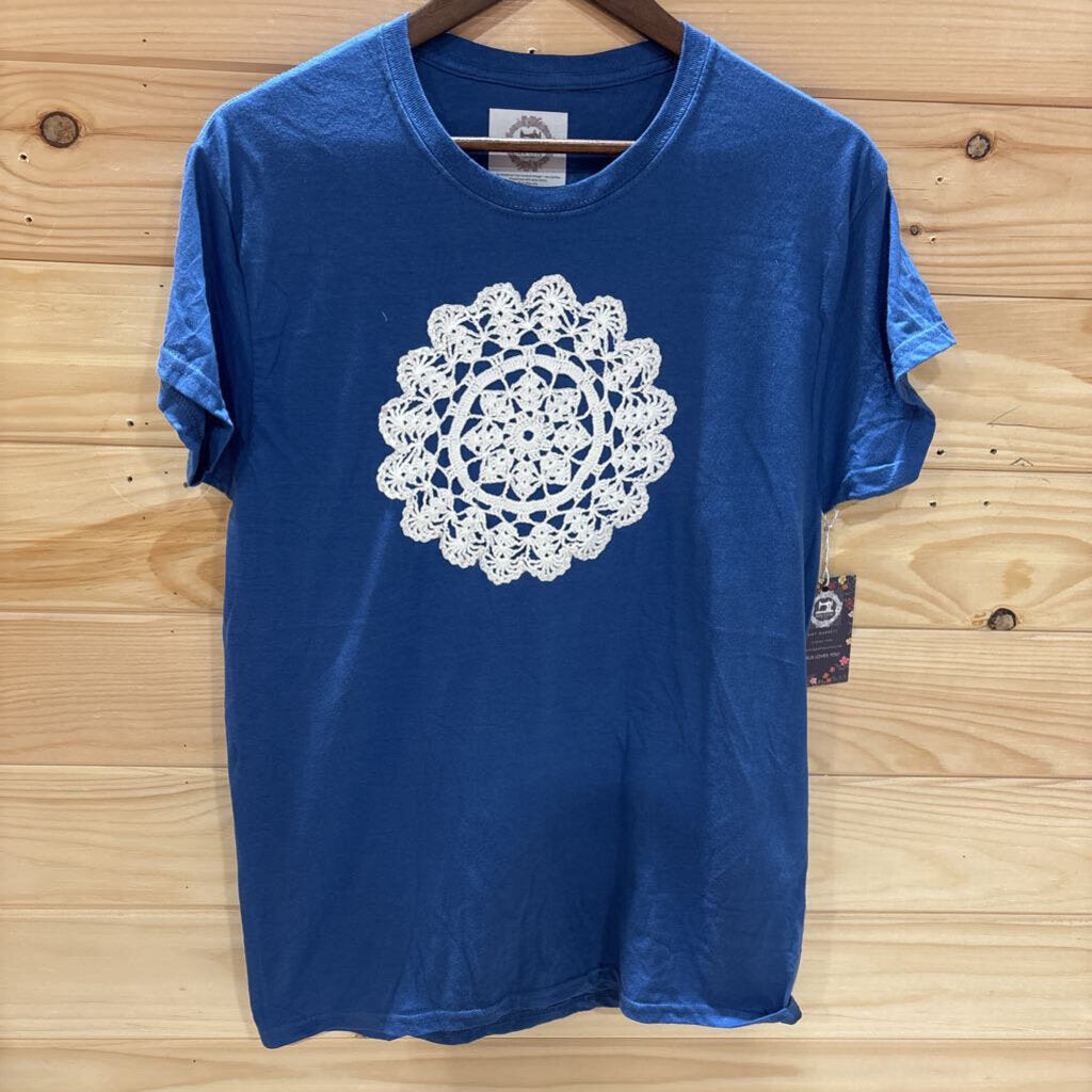 Vintage Doily Blue Tshirt M