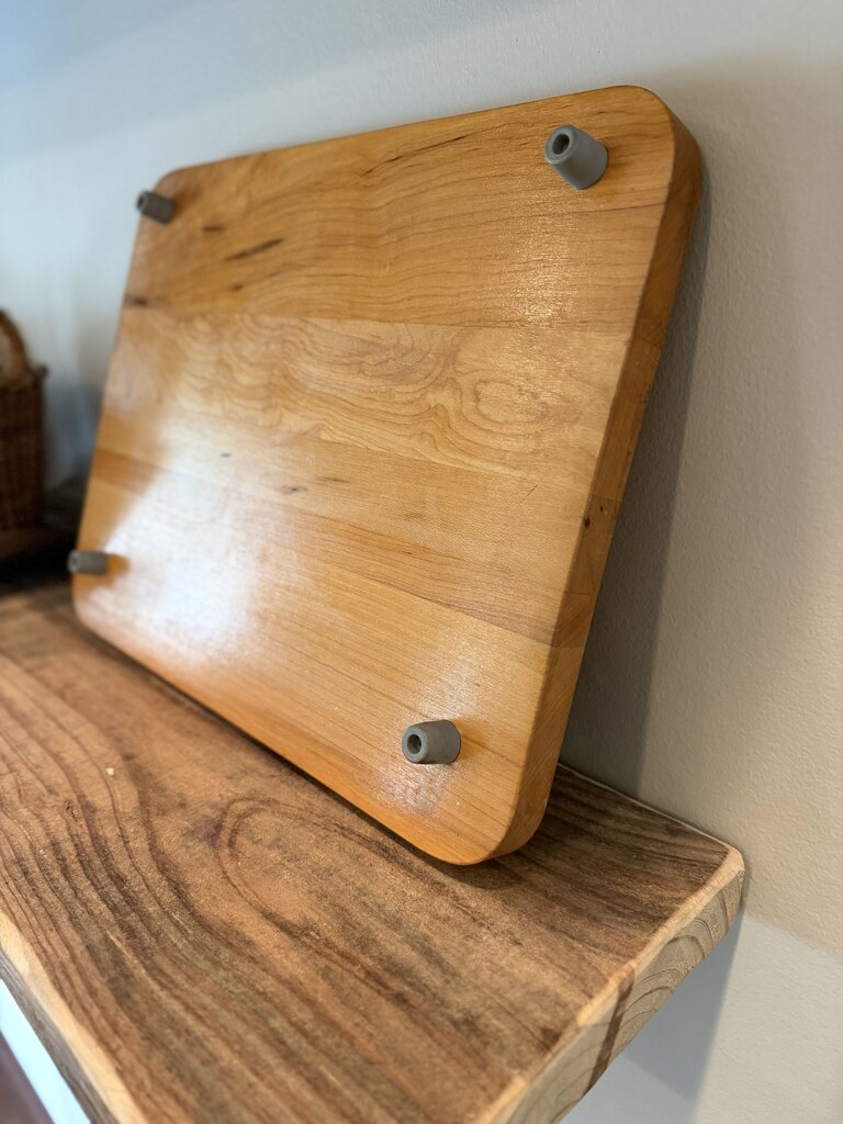 11x14" Wooden Cutting Board w/edge groove