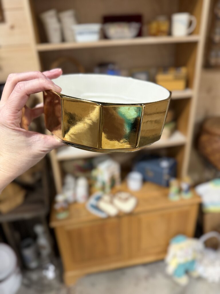 Gold Planter or bowl