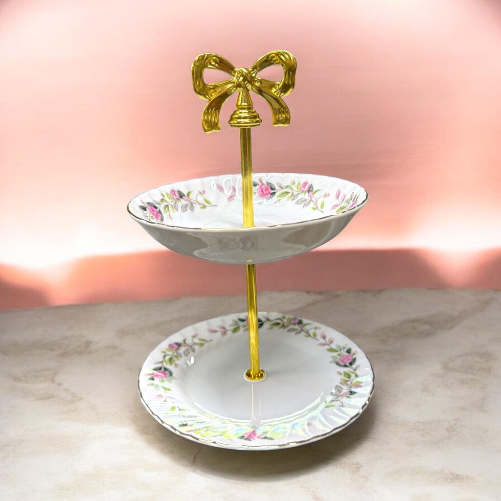 2 Tier Rose w/Bow Handle