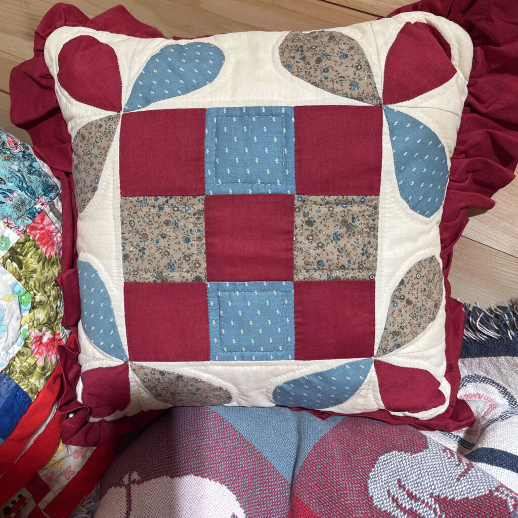 Handsewn quilted pillow