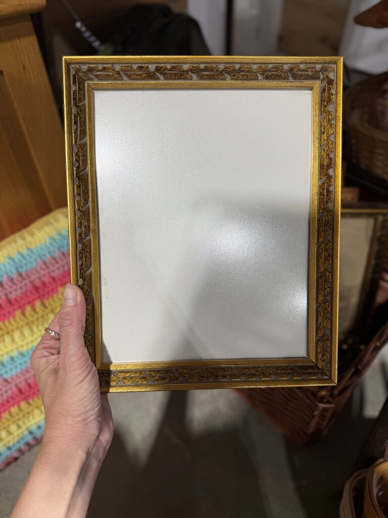 Gold 8x10 Frame w/Design