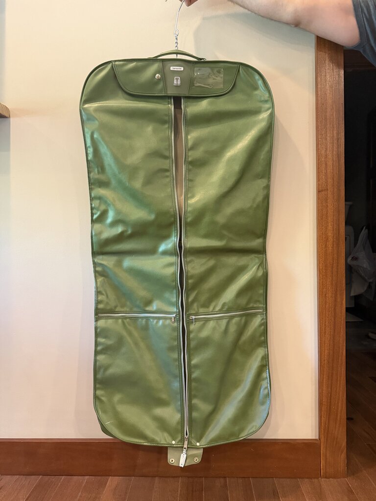 Green Vintage Hanging Luggage Bag