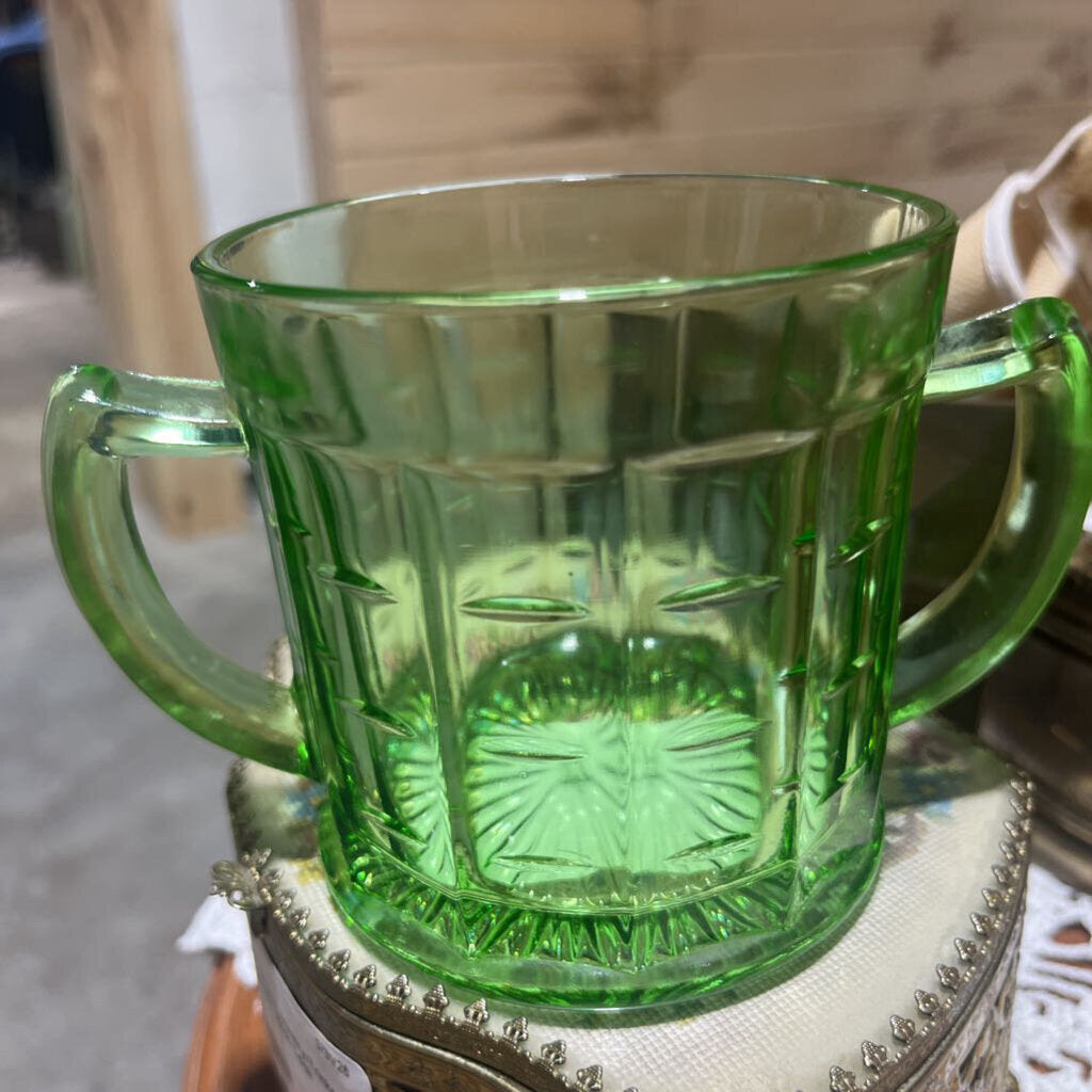 Uranium sugar bowl glows