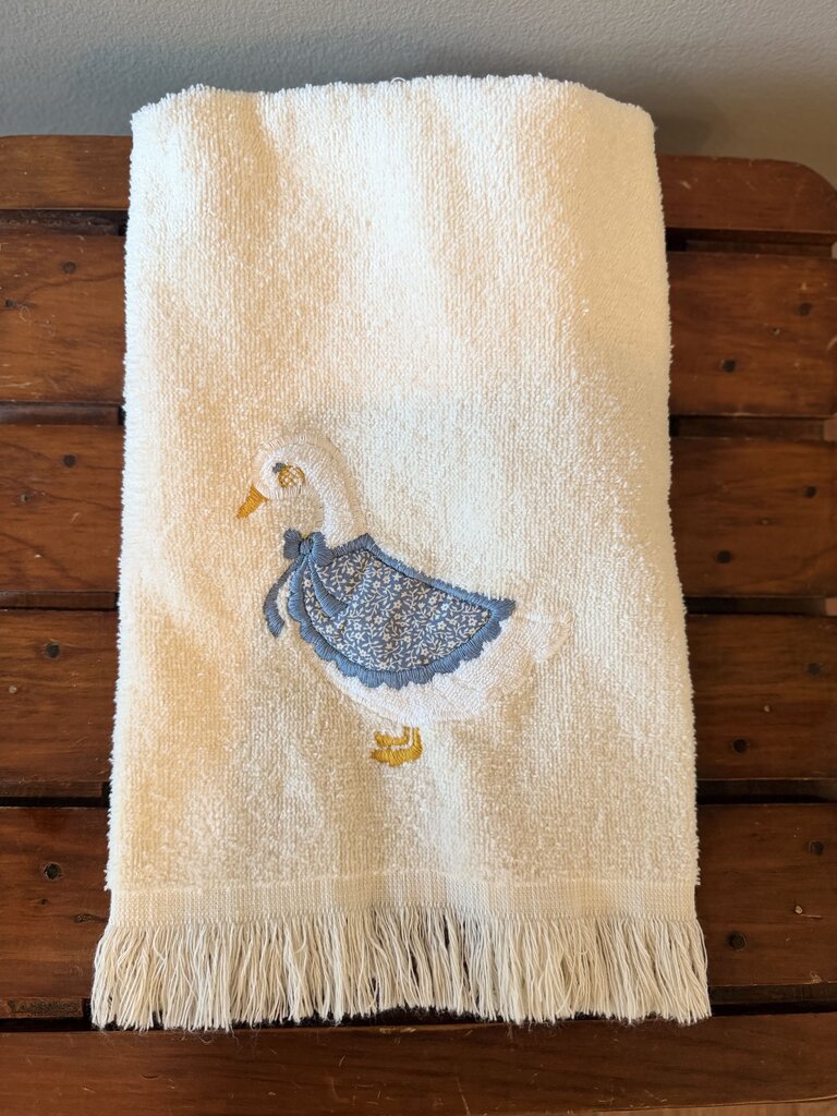 Sarah Lynn's Country Goose Hand Towel