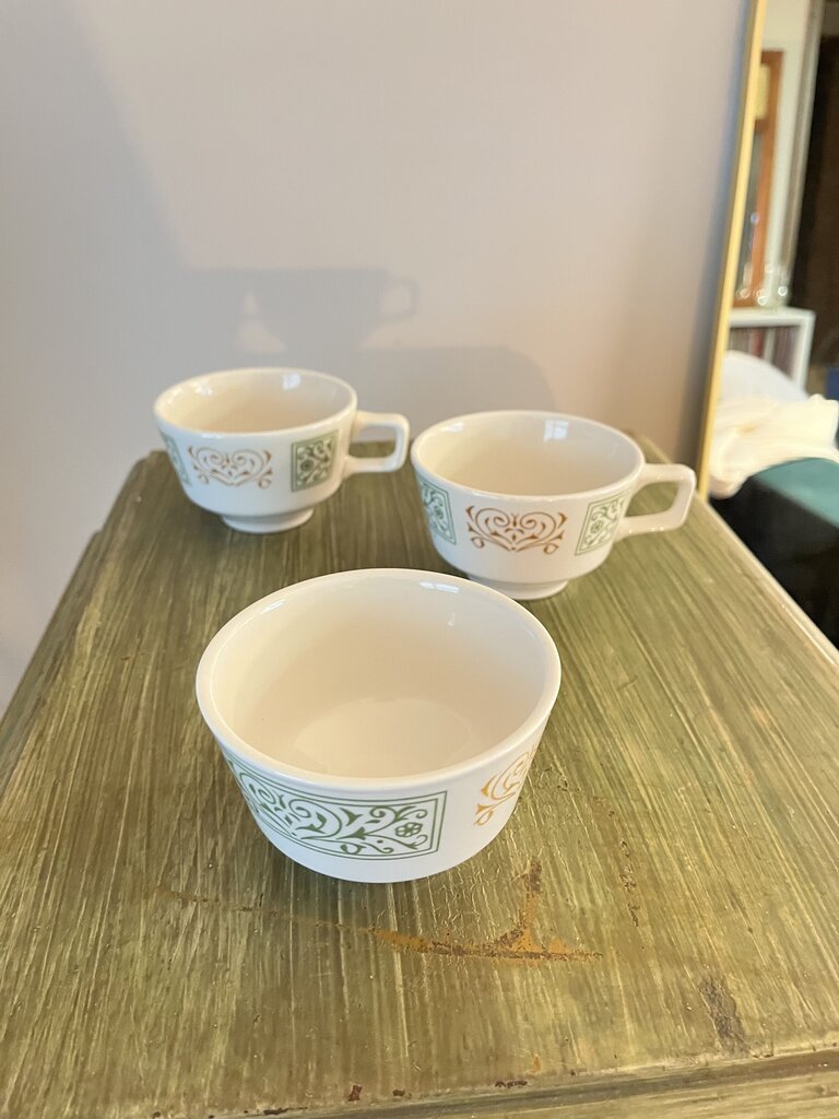 Green/Orange Homer Laughlin Set of 3 Mugs