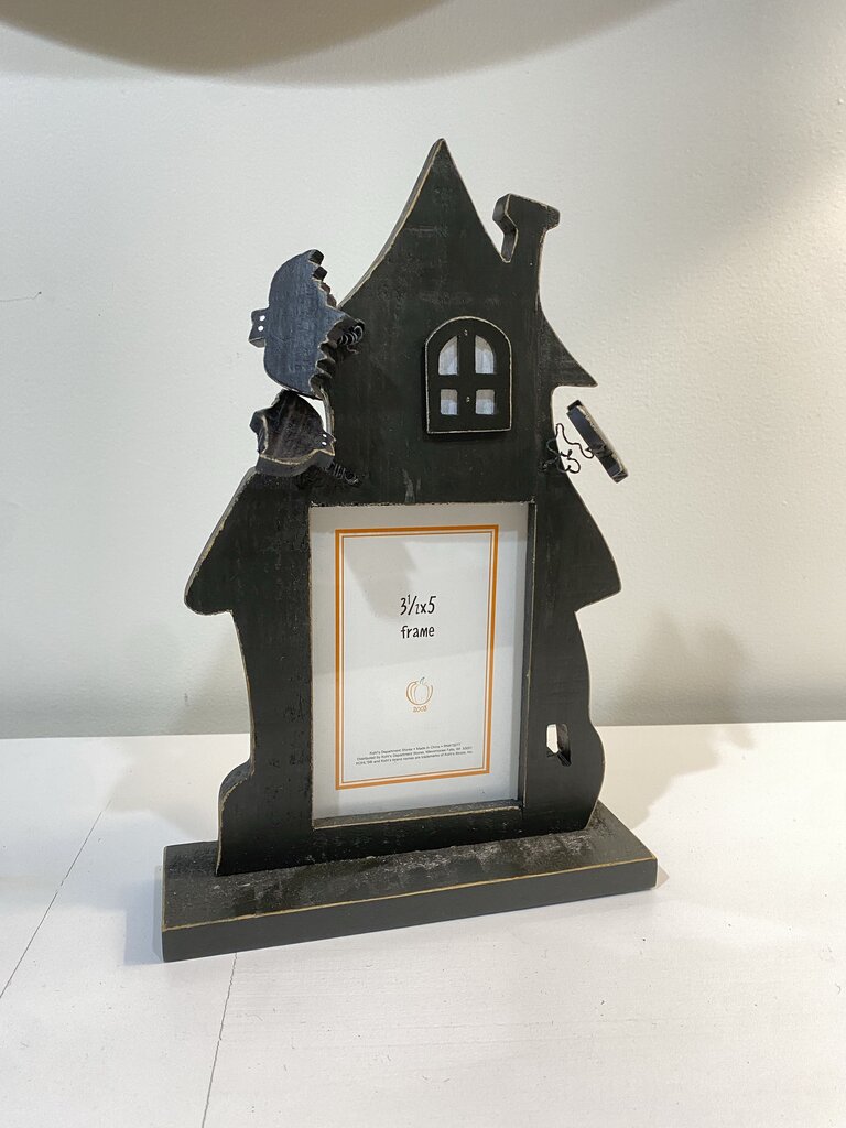 halloween castle picture frame