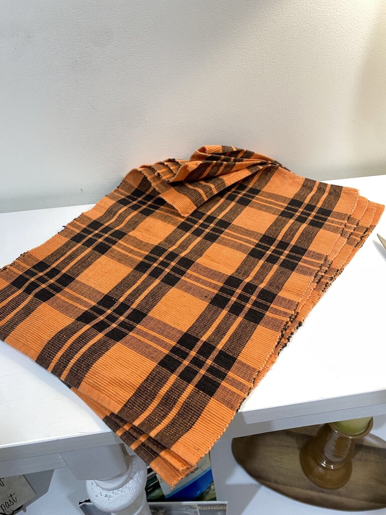 set of 4 plaid halloween placemats