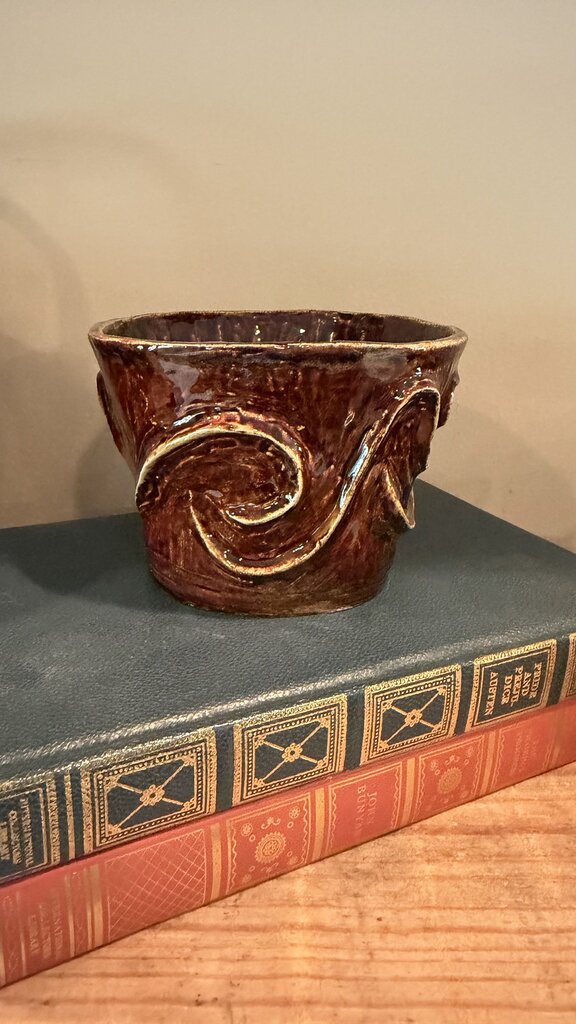 Brown Pottery Swirl Design