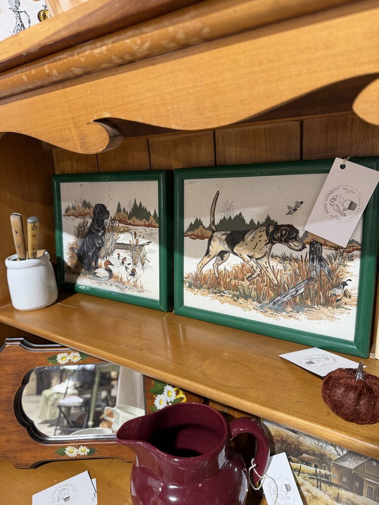Set of 2 3D Hunting Dog Wood Frames